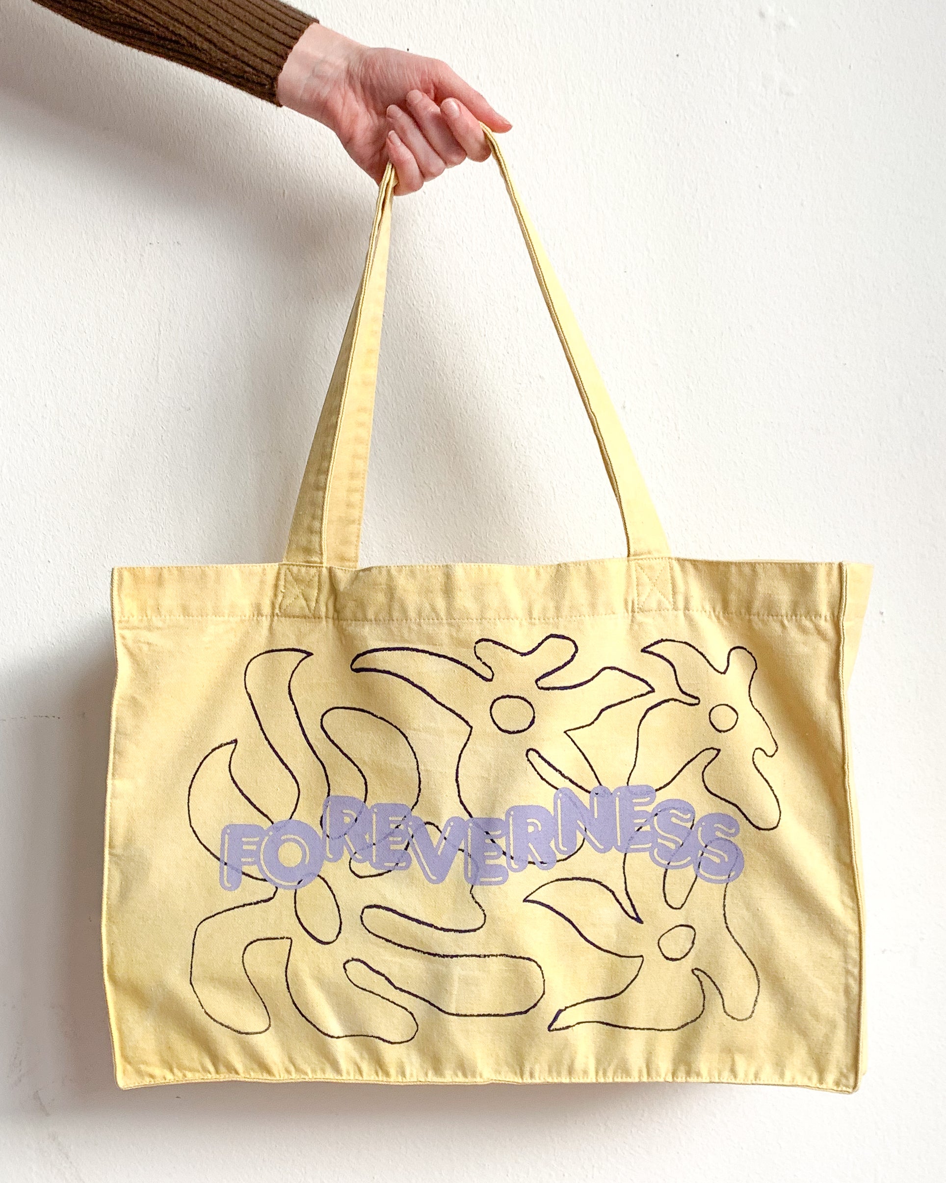 Everybody needs a tote bag, why not make a bougie 💅🏻 Just in